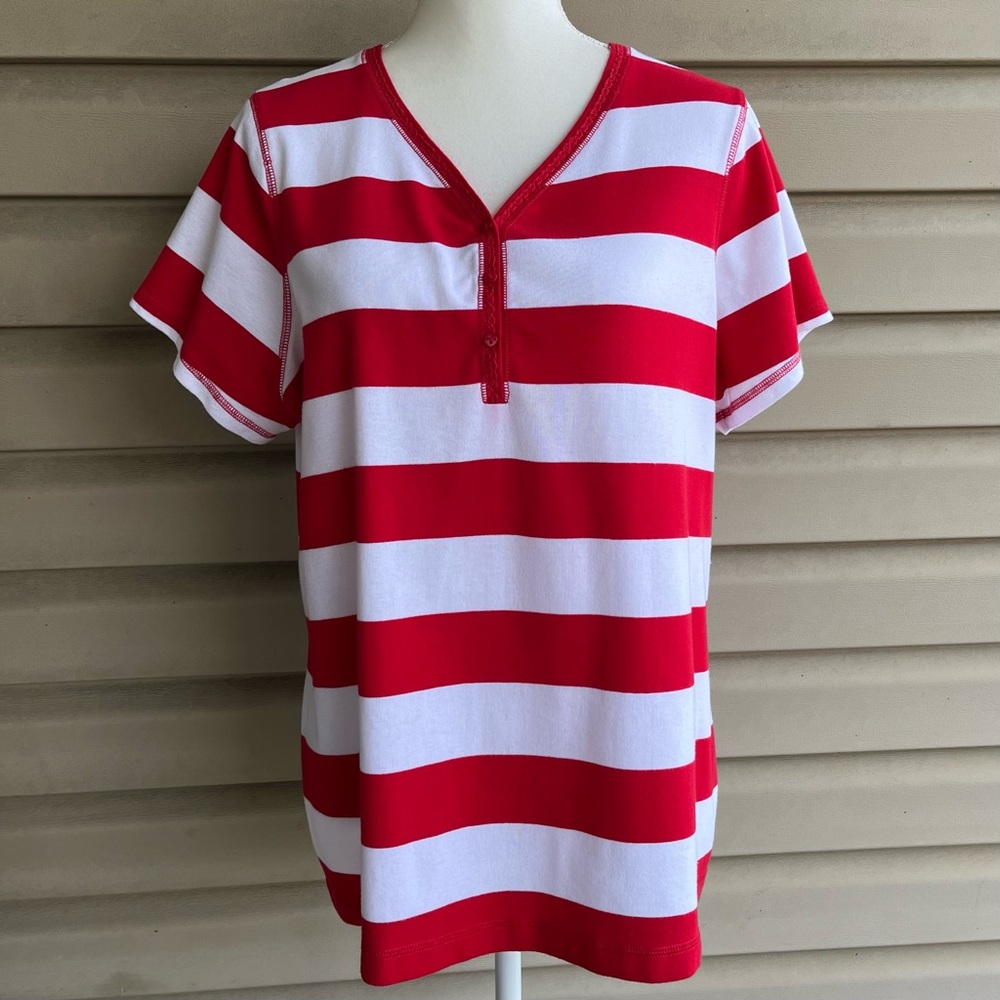 •Dress Barn• Red/White Stripe Short Sleeve Top - Size 2X